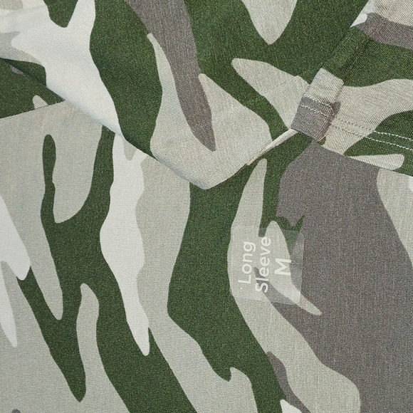 NWT Aeropostale - Long Sleeve Seriously Soft Camo Crew Tee! - Picture 7 of 11